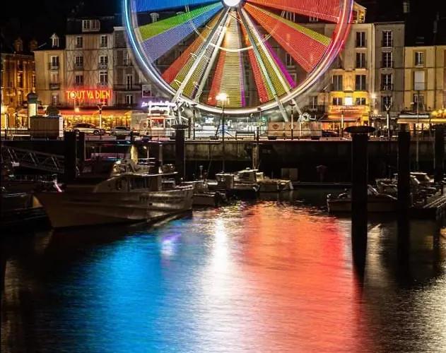 Holiday home Maison Entiere La Longe'yeres *